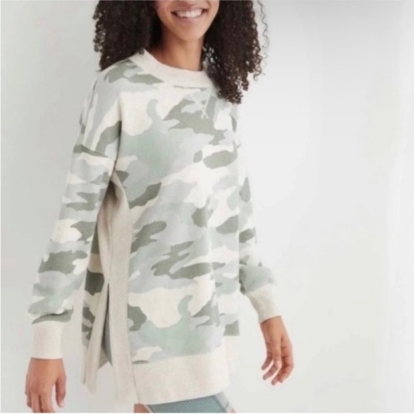 Aerie Camo Crewneck Pullover Sweatshirt Side Slits-Green/Cream-Women Size Small - Picture 1 of 8